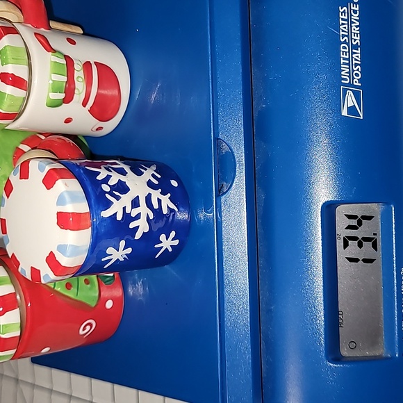 Set of 4 Mini Canisters with Wooden Spoons‎ -   NWOT - Picture 7 of 7